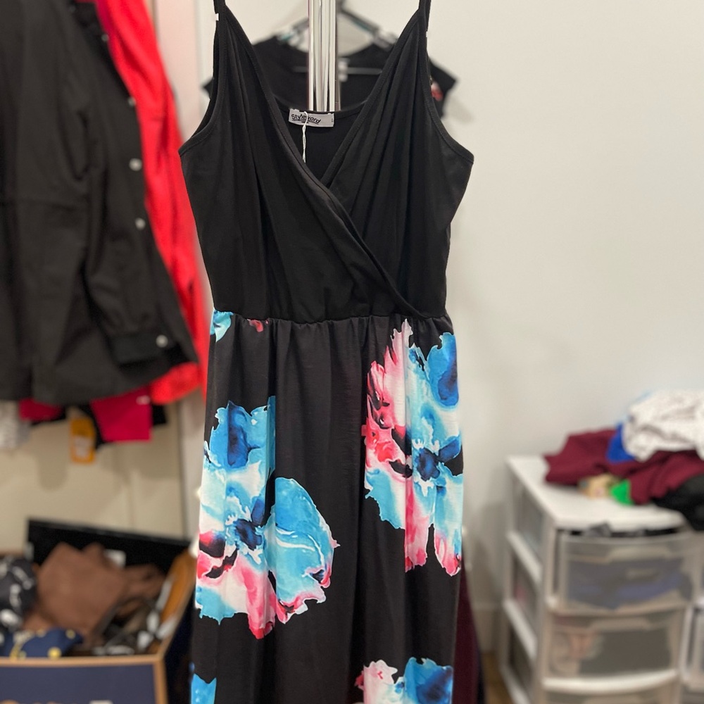 Chic Black Maxi Dress with Floral Accents